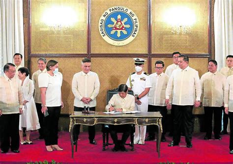 Sim Card Registration Law Signed Amid Privacy Concerns Inquirer News