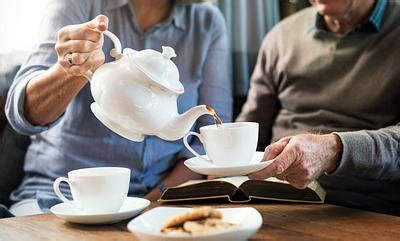royalty  tea pot stock  rawpixel