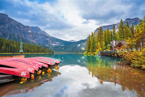 Emerald Lake, Yoho National Park in Canada Editorial Stock Image ...