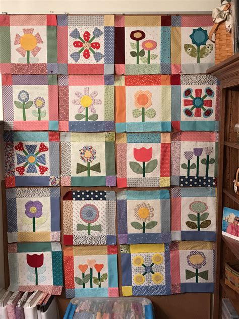 Bloom Blocks Are Done Now Assembly 3 17 2018 Applique Quilts