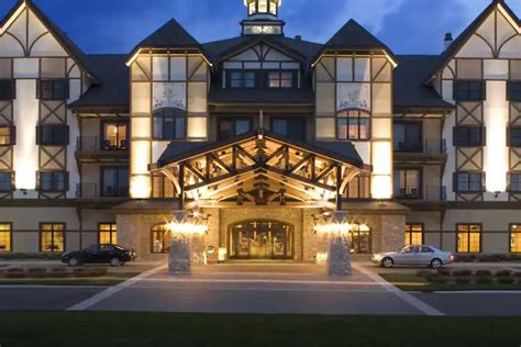 31 MICHIGAN Romantic Getaways: Cabins, Spa Resorts, Inns