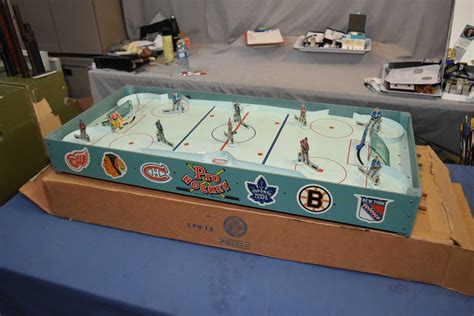 Fitfab: Vintage Hockey Table Game