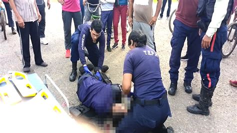 Colisión entre moto y carro dejó tres personas heridas en la carretera N