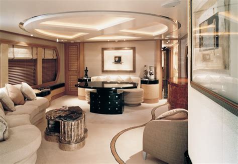 Luxury Yachts - Luxury Yacht Charter Vacations