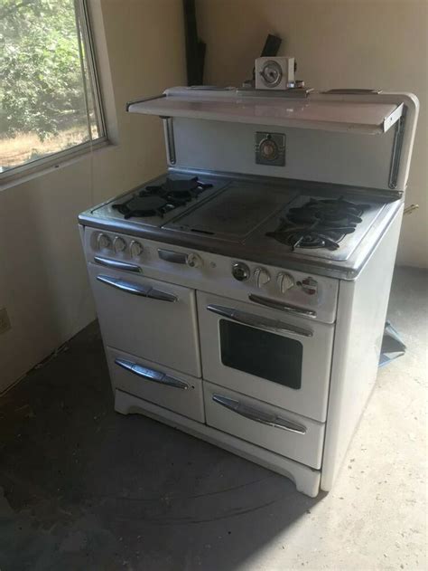 Vintage Wedgwood Stove Good Condition 40 W X 27 D X 56 H