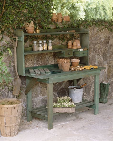 Create A Unique Place To Grow With These Free Potting Bench Plans