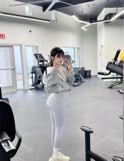 Best Girl Escort Fuck Tight Pussy Bj Suck Max Incall Outcall Penang