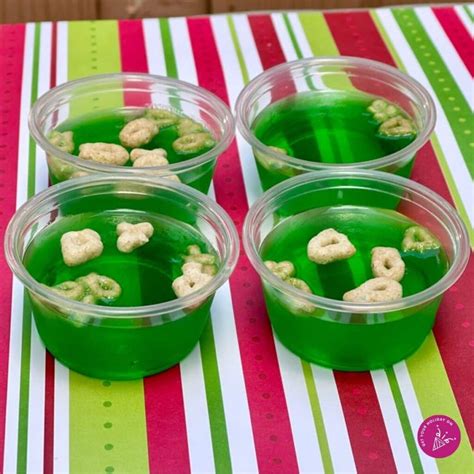 easy christmas jello shots