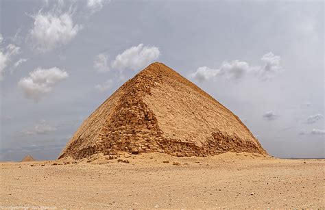 Égypte Deux nouvelles pyramides ouvertes au public Routard