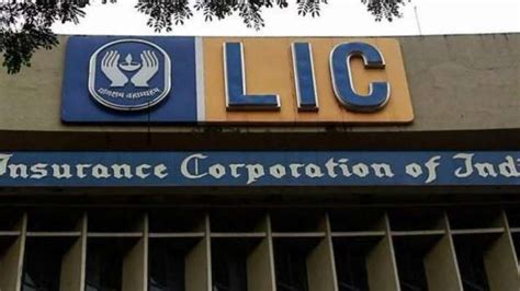 Lic Ipo Day 2 Issue Subscribed 1 02 Times Policyholders Quota Over 3 Times Business