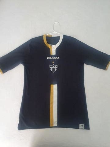 Camisa oficial comemorativa do centenário do galo clube em Belo