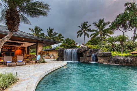 House Of The Week A Hawaiian Paradise With An Enormous Pool