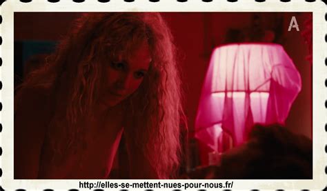 Naked Juno Temple In Vinyl