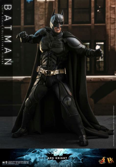 NEW PRODUCT HOT TOYS The Dark Knight Rises 1 6th Scale Batman