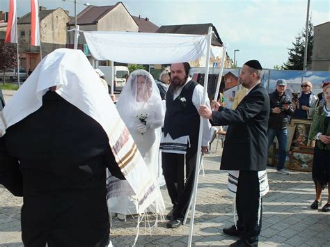 Drugi akt przedstawienia o miłości Polki i Żyda w Starachowicach Był