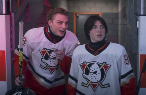 The Mighty Ducks: Game Changers: Lights Out-Recap - TVovermind