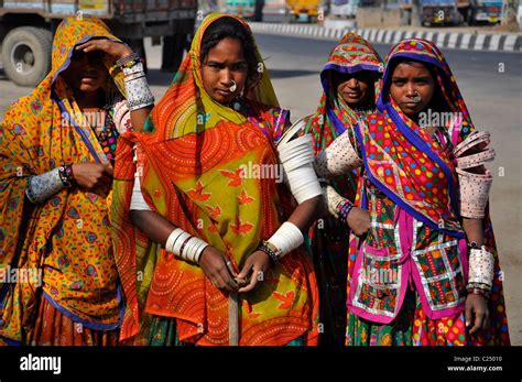 Women from Kutch of Gujarat in traditional dresses Stock Photo - Alamy