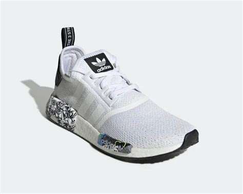 Adidas NMD R1 Graffiti Plugs Cloud White Core Black EG7576 Adidas NMD