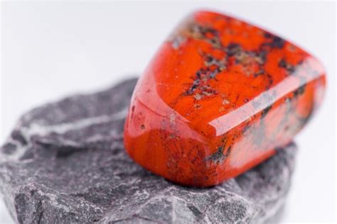 Poppy Jasper Meaning Properties And Benefits