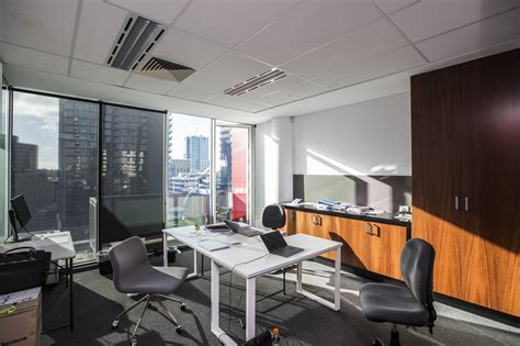 Transit Connections at Heidelberg Station and Yarra Street