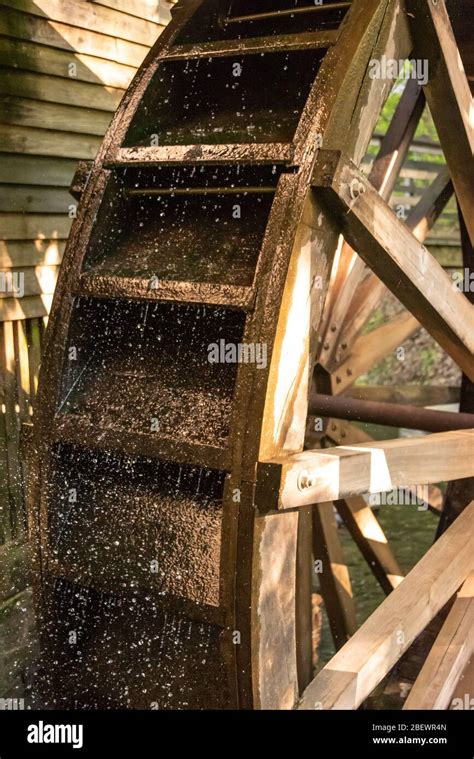 Overshot Waterwheel Grist Mill Hi Res Stock Photography And Images Alamy