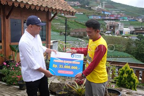 KUNJUNGAN KERJA MENKOP UKM KE MAGELANG ANTARA Foto