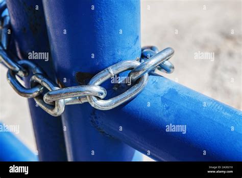 Close Up Photo Of Metal Chain Stock Photo Alamy