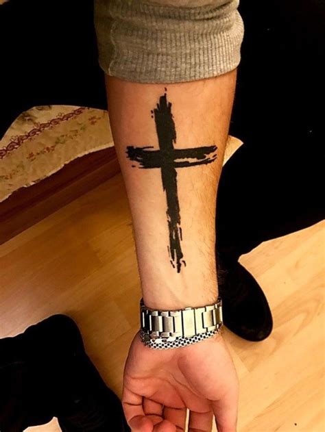 3 Cruces Tatuajes De Cruz En El Cuello Para Hombres Significado