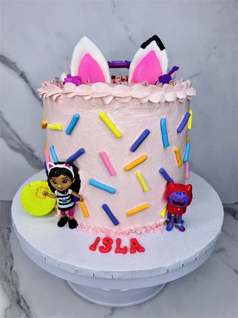 Gabby S Dollhouse Themed Cake With Cat Ears Artofit