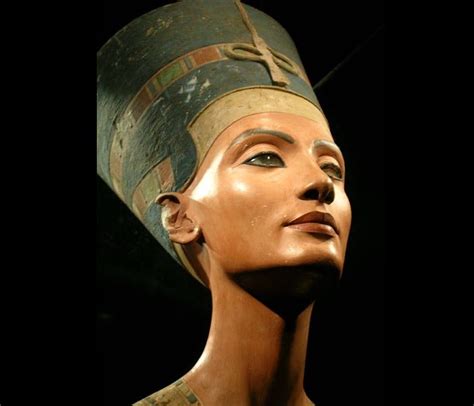 Nefertiti Was A Powerful Queen But Never A Pharaoh – Researcher Says ...