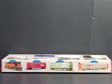 Ho Scale Walthers Enclosed Auto Carrier Cp Rail Etsy