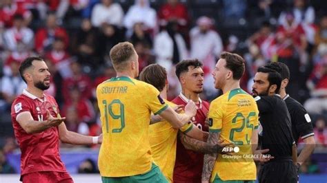 Hasil Piala Asia 2023 Australia Tim Pertama Masuk Perempat Final Usai