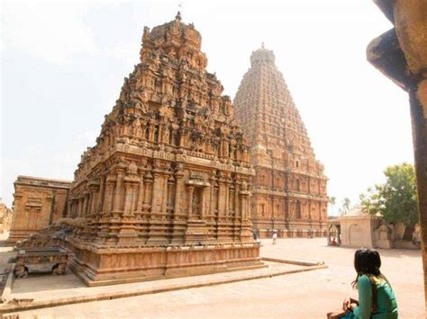 Brihadeeswarar Temple (Thanjavur Periya Kovil) - Roaming Owls