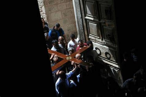 Pilgrims Stay Away From Jerusalem On Tense Good Friday