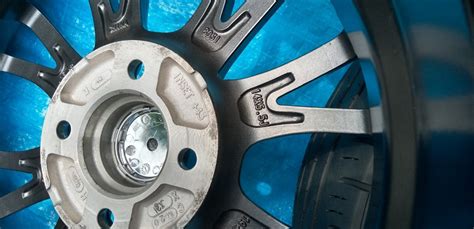 Yahoo オークション 手渡し歓迎 HOT STUFF Exceeder E X