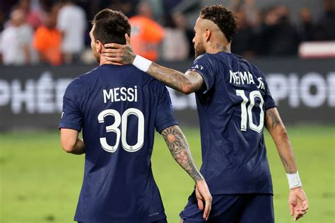 Neymar Opens Up About Lionel Messi S Time At PSG He S Improving Now