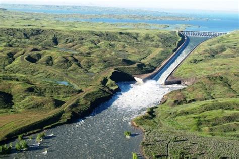 Army corps opens Fort Peck spillway as reservoir level rises - KAKE