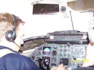 Lear 35 | Cockpit, General aviation, Tv remote