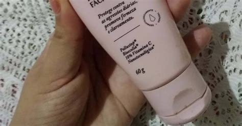 Resenha Creme antipoluição e anti aging facial da Hidrabene Atrás do