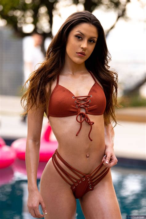 Hot Babe Catalina Ossa Porn Pic Gallery The Alpha And Omega Of XXX