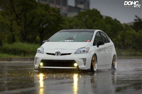 Low prius #toyora #prius #slammed http://buff.ly/2fAMj7M | Toyota prius ...