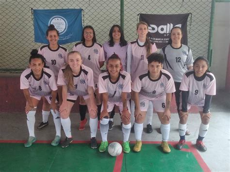 Time feminino de futsal de Marechal Floriano se destaca em competição