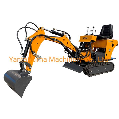 Rima Gasoline Machinery Mini Crawler Excavator China Mini Excavator