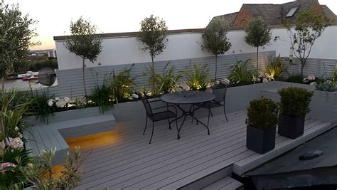 Best 21 Modern Roof Garden Design Ideas - Inspiring Rooftops