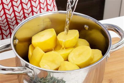 Soaking Potatoes To Remove Starch