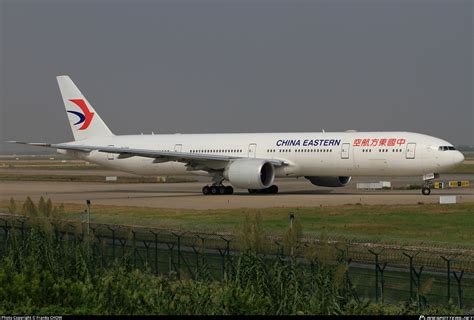 B China Eastern Airlines Boeing Per Photo By Franky Chow