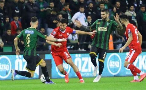 Zet Kocaelispor Boluspor Ma Sonucu Fanatik Gazetesi Futbol