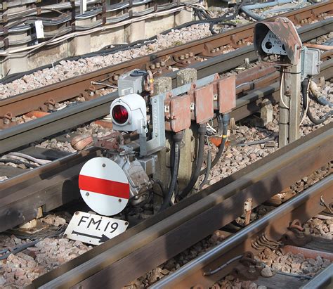 Upminster Underground Station Shunt Signal FM 19 Bowroaduk Flickr