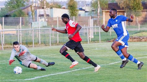 Fu Ball Kreisliga A Staffel Ii Bb Cw Ungewohnte Positionen Wegen