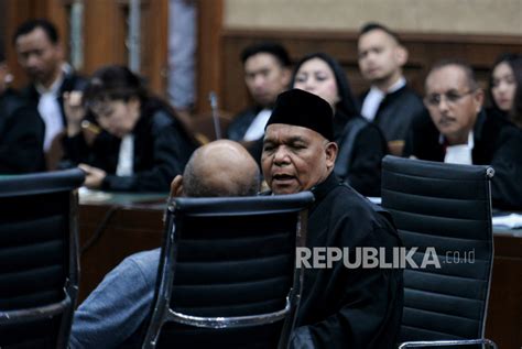 Di Sidang Lukas Enembe Saya Kepala Adat Saya Difitnah Dizalimi Dan